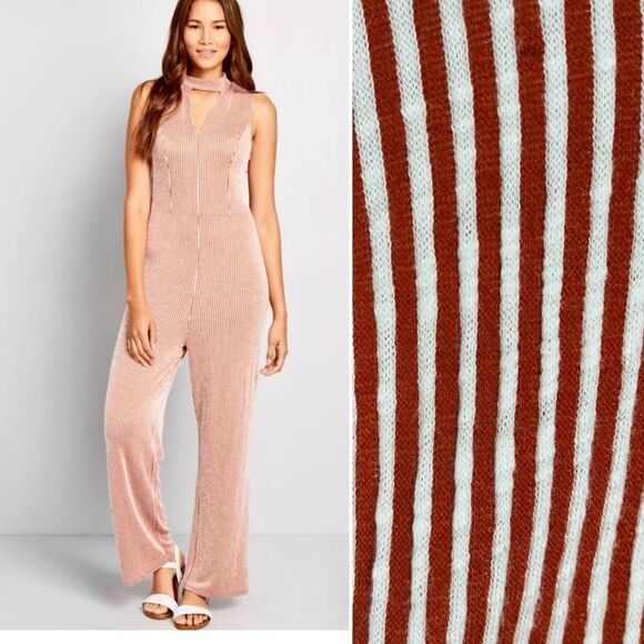 Modcloth For the Bliss of It Jumpsuit Rust Red Cream Jumpsuit Sleeveless M NWT - Picture 1 of 11
